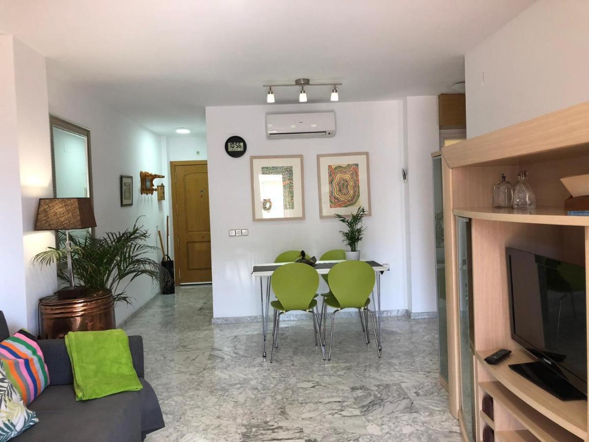 44 Calle San Miguel Apartment Фуeнхирола Екстериор снимка