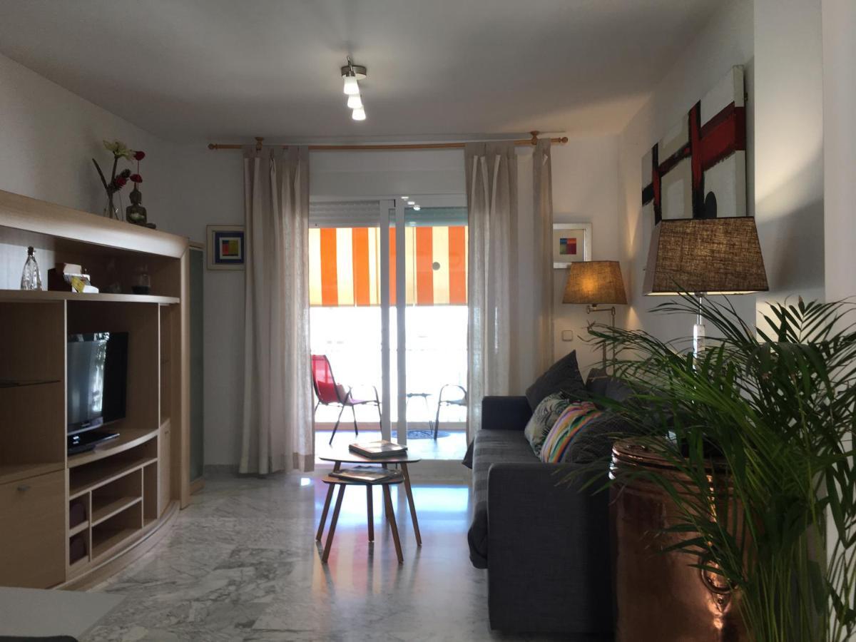 44 Calle San Miguel Apartment Фуeнхирола Екстериор снимка